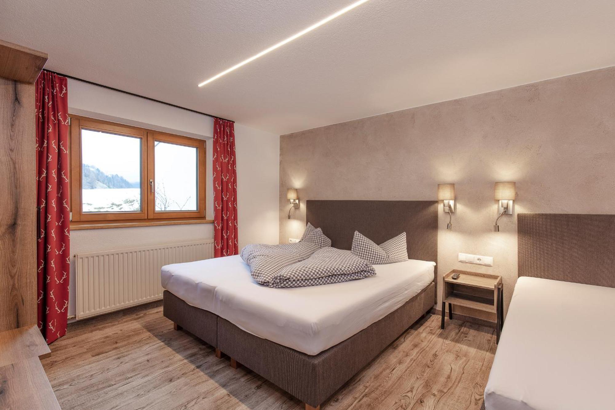 Hotel Garni Schoenblick Сьолден Екстериор снимка