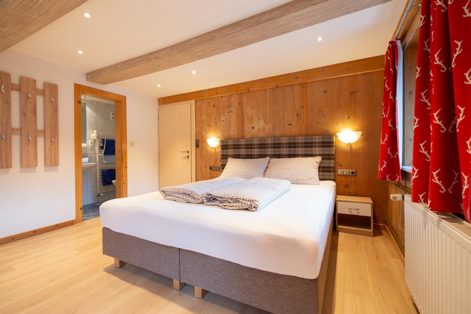 Hotel Garni Schoenblick Сьолден Екстериор снимка