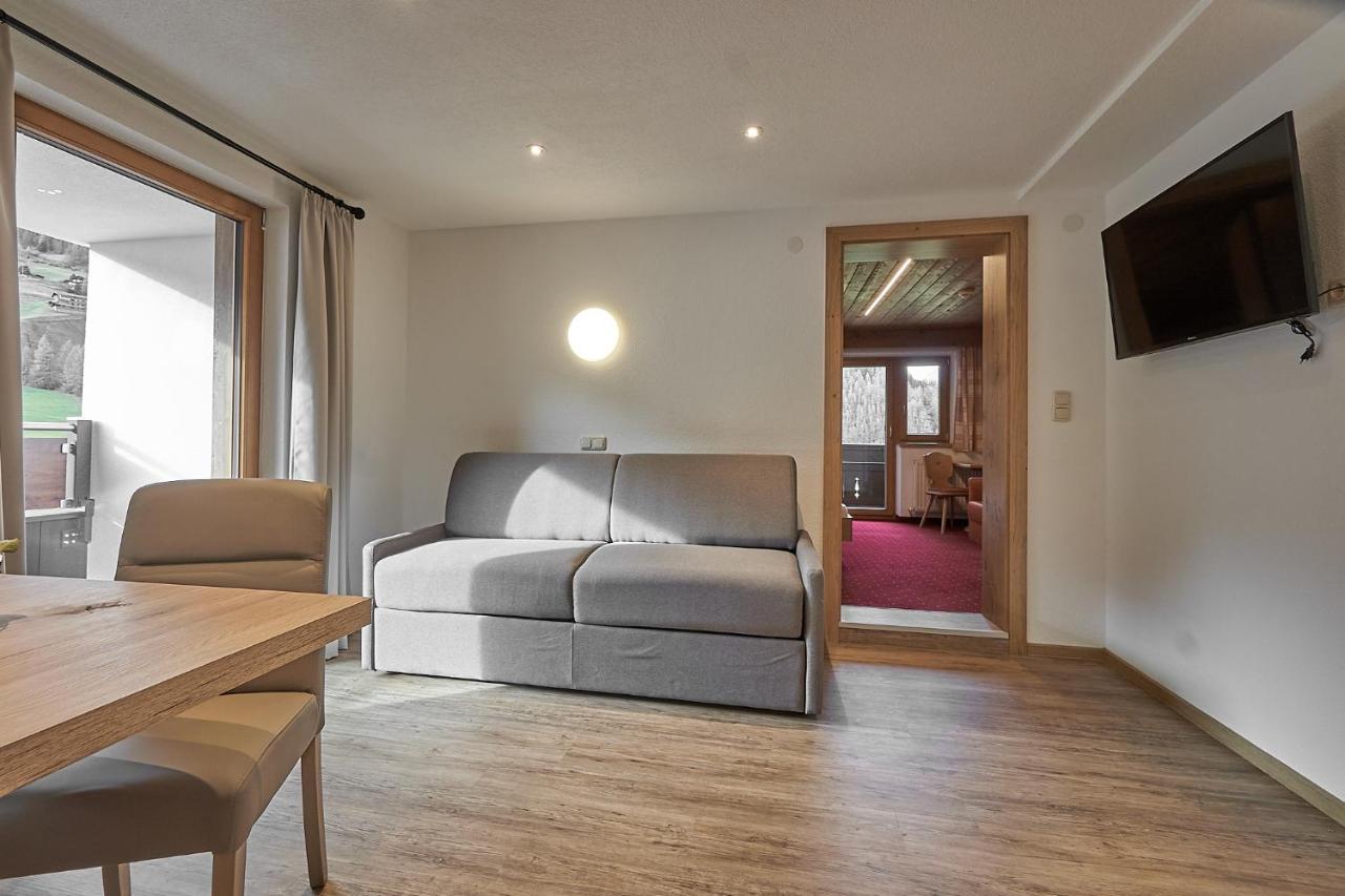 Hotel Garni Schoenblick Сьолден Екстериор снимка